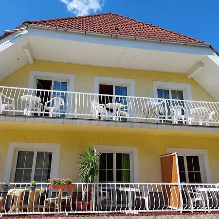 Arpi-ria Ueduelohaz * Balatonfüred